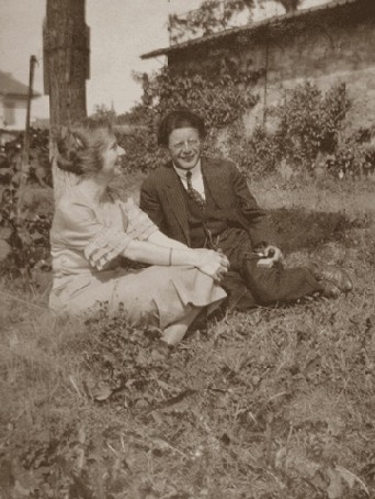 Jean Piaget et Valentine Chatenay en 1922.