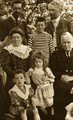 Jean Piaget en famille vers 1907.